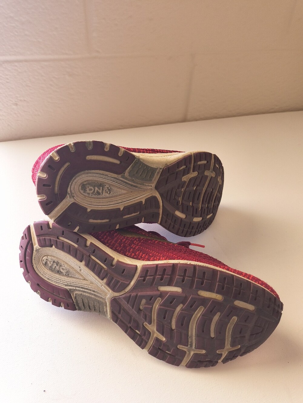 Brooks Revel 3 Running Shoes - Size 9 - Picture 10 of 10